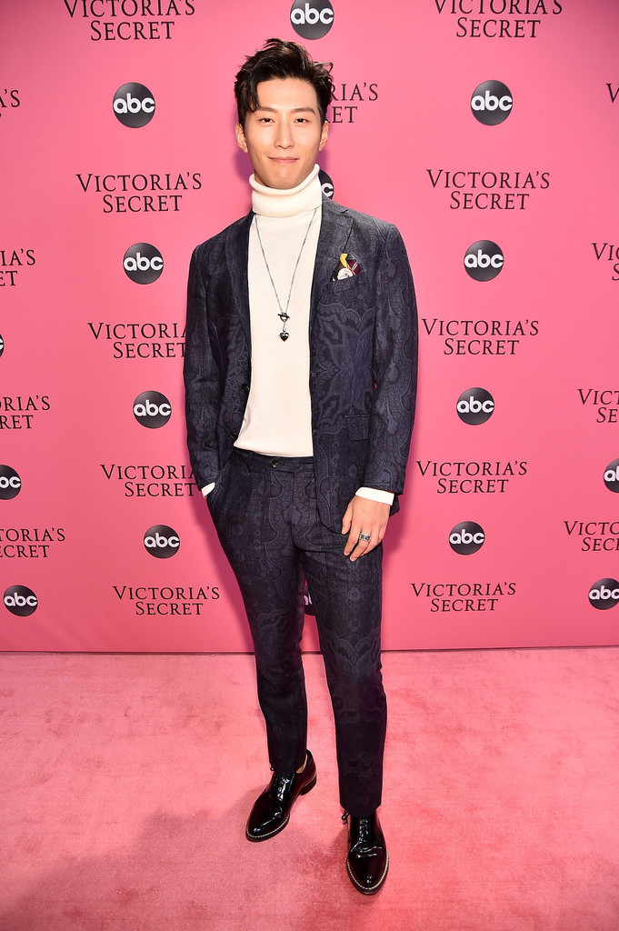 j2809144dUuuNp3kXDQ5Q5j1A0N4va10.jpg 德比鞋2.jpg